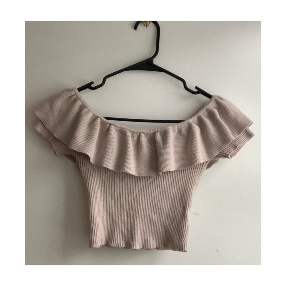 Forever 21 Ruffle Crop Top Short Sleeve Cream
